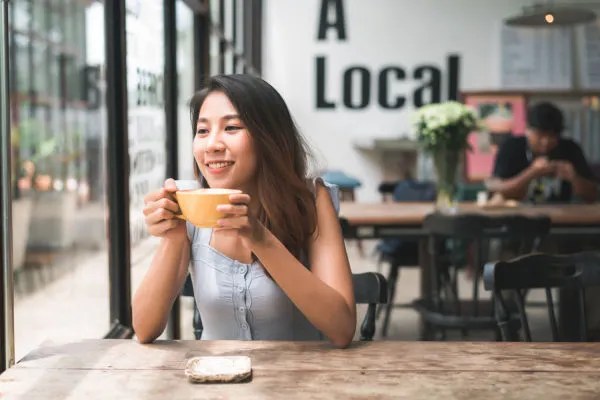 Attract and retain customers for your cafe with Rewardly loyalty programs